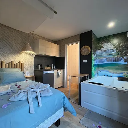Glamour Tinyhouse בית נופש