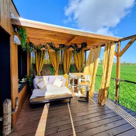 בית נופש Glamour Tinyhouse *